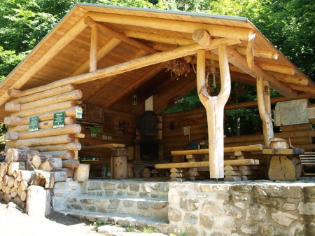 Lesní bar - samoobslužný bar v lesích